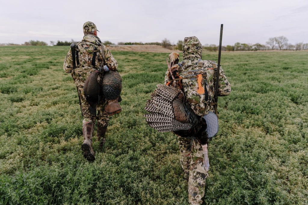 how to stay safe from ticks while hunting